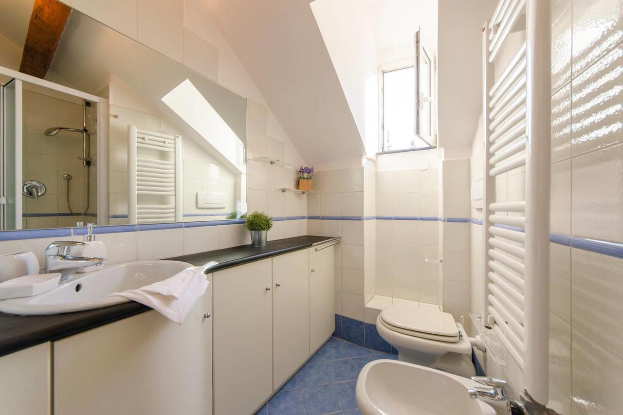 Hintown Privilege Flat Genova